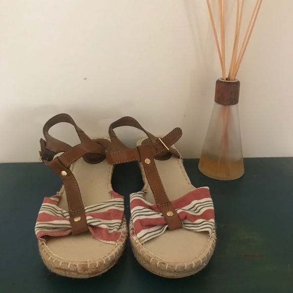 Cliffs White Mountain Sandals - Picture 2 of 7